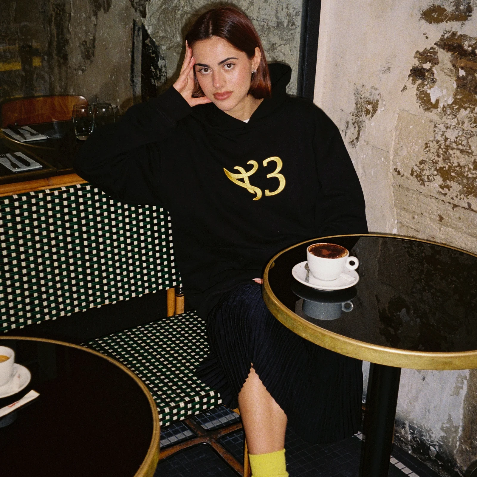 <3 HOODIE BLACK